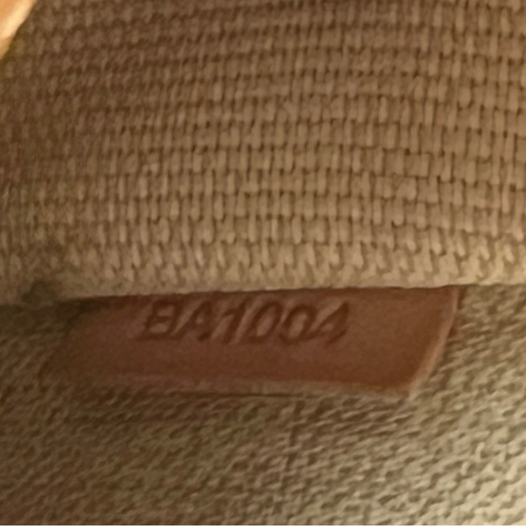 Black Friday Sale! VGUC Authentic Louis Vuitton Monogram Canvas Trouville - Picture 13 of 13